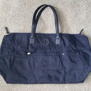 Tory Burch Ella packable overnight tote